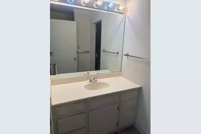 1801 W Commerce Street, San Saba, TX 76877 - Photo 11