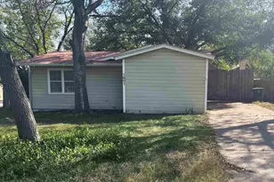 1801 W Commerce St, San Saba, TX 76877 - Photo 1