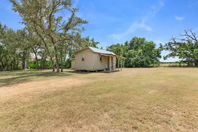 12347 County Road 200, Bertram, TX 78605 - Photo 11