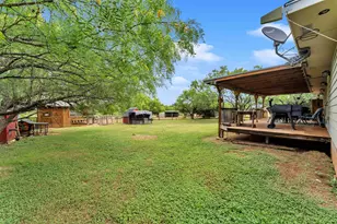 115 Field Stone Dr, Llano, TX 78643 - Photo 27