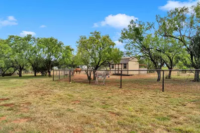 115 Fieldstone Drive, Llano, TX 78643 - Photo 31