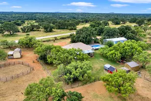 115 Field Stone Dr, Llano, TX 78643 - Photo 33
