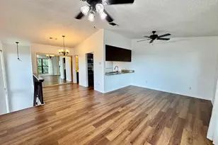 800-D Grassy Knoll, Horseshoe Bay, TX 78657 - Photo 13