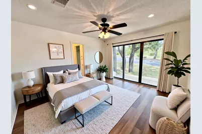 800-D Grassy Knoll, Horseshoe Bay, TX 78657 - Photo 3