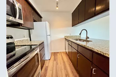 800-D Grassy Knoll, Horseshoe Bay, TX 78657 - Photo 17