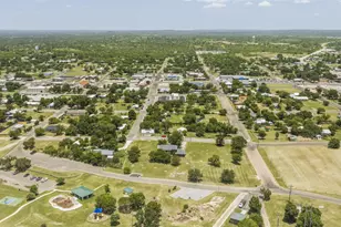 300 W Tarrant St St, Llano, TX 78643 - Photo 39