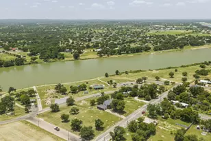 300 W Tarrant St St, Llano, TX 78643 - Photo 31