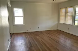 1007 Flag St, Llano, TX 78643 - Photo 3