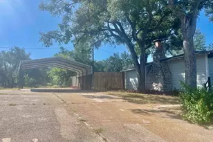 1105 Ave D, Marble Falls, TX 78654 - Photo 25