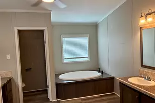 2203 25th St, Horseshoe Bay, TX 78657 - Photo 17