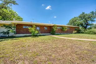 506 E Wallace St, Llano, TX 78643 - Photo 5