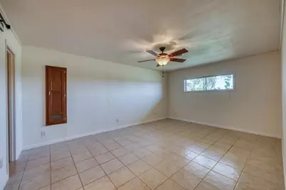 506 E Wallace Street, Llano, TX 78643 - Photo 15