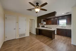 506 E Wallace St, Llano, TX 78643 - Photo 11
