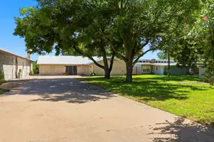 3000 River Oaks Dr, Kingsland, TX 78639 - Photo 5