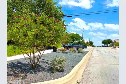401 Avenue J, Marble Falls, TX 78654 - Photo 25