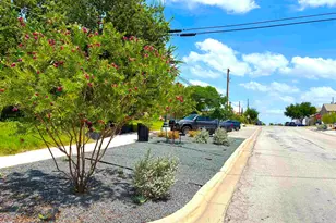 401 Ave J, Marble Falls, TX 78654 - Photo 25