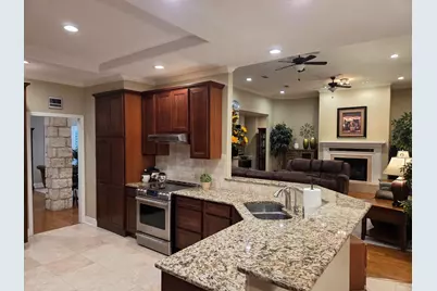 508 S Hi Circle, Horseshoe Bay, TX 78657 - Photo 11