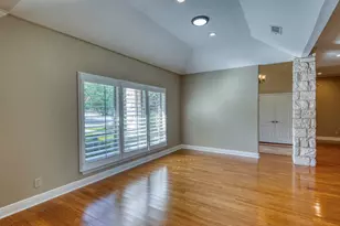 508 S Hi Circle, Horseshoe Bay, TX 78657 - Photo 7