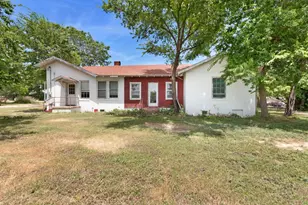 900 N Main, Burnet, TX 78611 - Photo 9