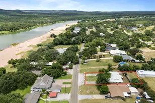 4017 River Oaks Dr, Kingsland, TX 78639 - Photo 29