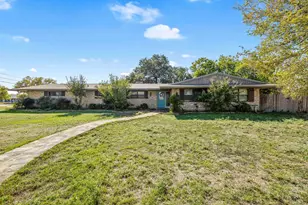 1401 Brazos St, Marble Falls, TX 78654 - Photo 1