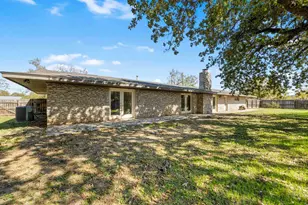 1401 Brazos St, Marble Falls, TX 78654 - Photo 21