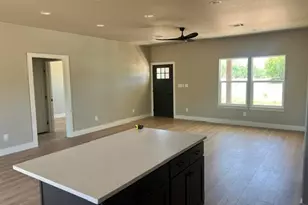 2202 E Shawnee Dr, Kingsland, TX 78639 - Photo 5