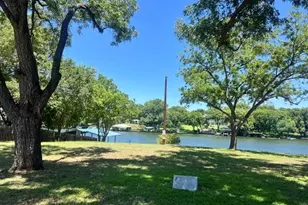 2202 E Shawnee Dr, Kingsland, TX 78639 - Photo 17