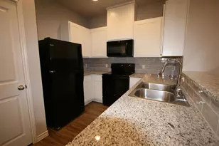 217 Peruna, Marble Falls, TX 78654 - Photo 7