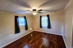 903 Wright St, Llano, TX 78643 - Photo 15