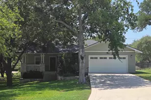 1102 F Ave, Marble Falls, TX 78654 - Photo 3