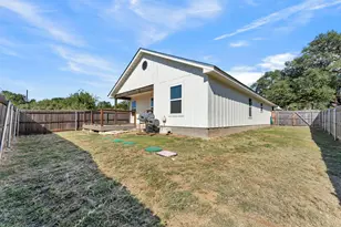 1706 Redwood Dr, Granite Shoals, TX 78654 - Photo 5