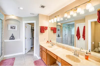 220 W Lakecrest, Bluffton, TX 78607 - Photo 15