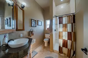 421 Chimney Cove Dr, Marble Falls, TX 78654 - Photo 21