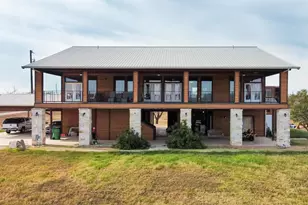 421 Chimney Cove Dr, Marble Falls, TX 78654 - Photo 5