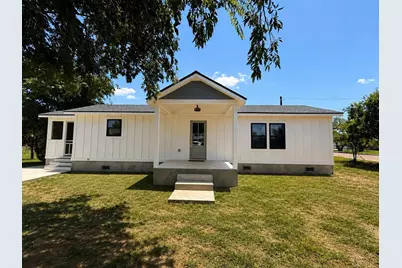1310 Walnut Street, Llano, TX 78643 - Photo 1