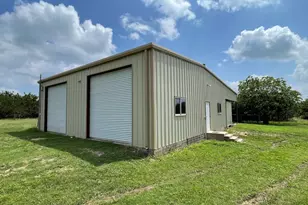 1435 Co Rd 108, Burnet, TX 78611 - Photo 15