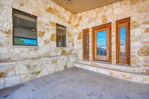 4047 River Oaks Dr, Kingsland, TX 78639 - Photo 5