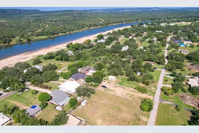 4047 River Oaks Drive, Kingsland, TX 78639 - Photo 29