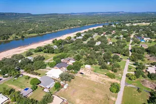 4047 River Oaks Dr, Kingsland, TX 78639 - Photo 29