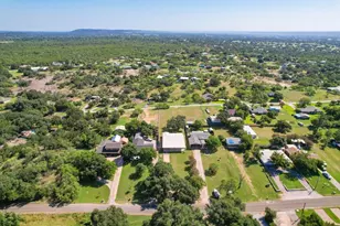 4047 River Oaks Dr, Kingsland, TX 78639 - Photo 27