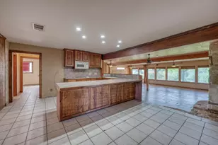 4047 River Oaks Dr, Kingsland, TX 78639 - Photo 13