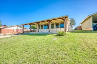 4047 River Oaks Dr, Kingsland, TX 78639 - Photo 1