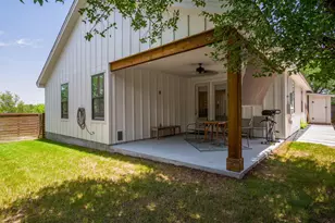 638 Oak Ln, Cottonwood Shores, TX 78657 - Photo 27