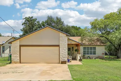 611 Magnolia Ln, Cottonwood Shores, TX 78657 - Photo 3