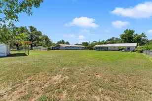 210 Robin Rd, Highland Haven, TX 78654 - Photo 27