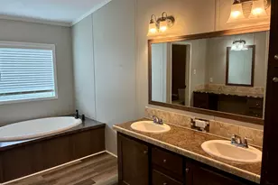 2203 25th St, Horseshoe Bay, TX 78657 - Photo 21