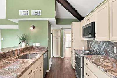 1406 Broken Hills, Horseshoe Bay, TX 78657 - Photo 7