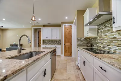 311 Short Circuit, Horseshoe Bay, TX 78657 - Photo 13