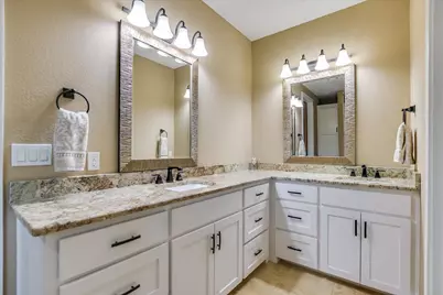 311 Short Circuit, Horseshoe Bay, TX 78657 - Photo 17
